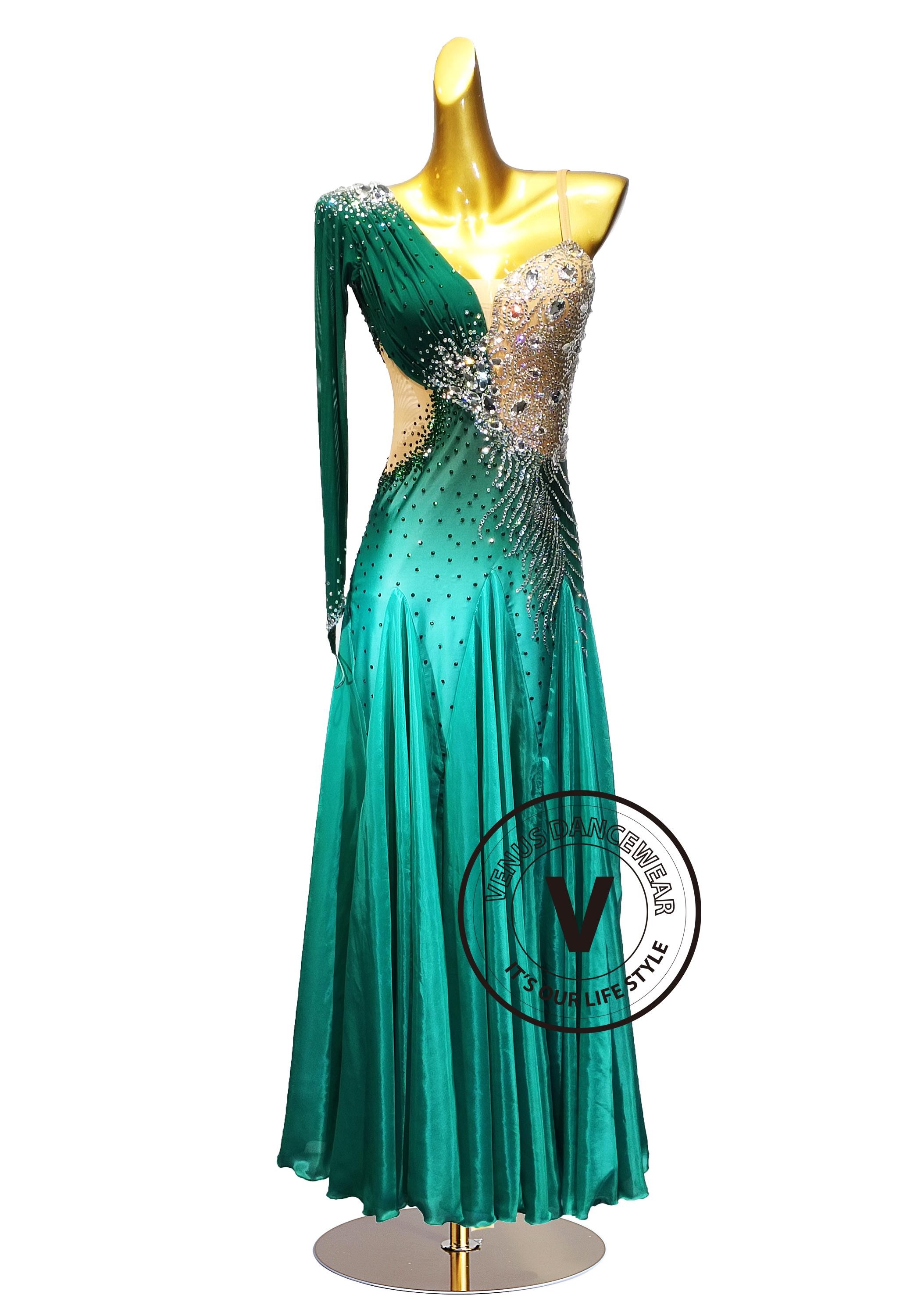 Emerald Silk Elegance Waltz Smooth Ballroom Dress for Competition Performance