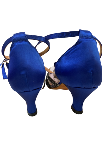 Stunning royal blue Latin rhythm dance shoes with silver glitter accents. Perfect for the dance floor.