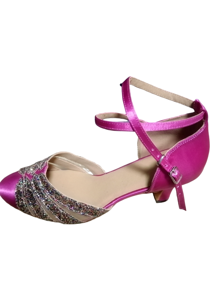 Stunning pink Latin rhythm dance shoes with sparkling detail. Perfect for your next performance!