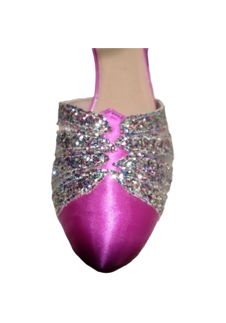 Stunning pink Latin rhythm dance shoes with sparkling detail. Perfect for your next performance!