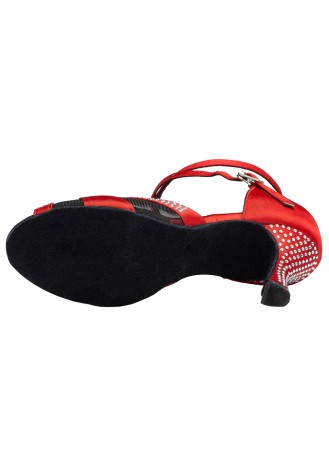 Red Latin rhythm dance shoes with crystals. Perfect for the dance floor.