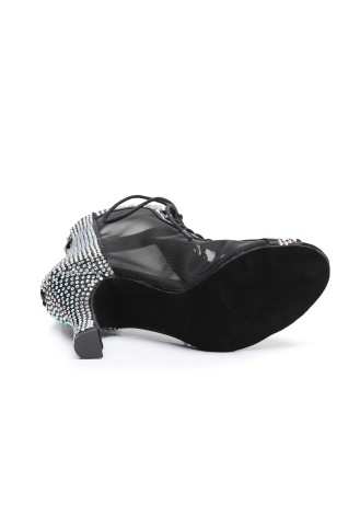 Sparkle on the dance floor in these dazzling Latin rhythm dance shoes. The black mesh and rhinestone detailing adds a touch of 