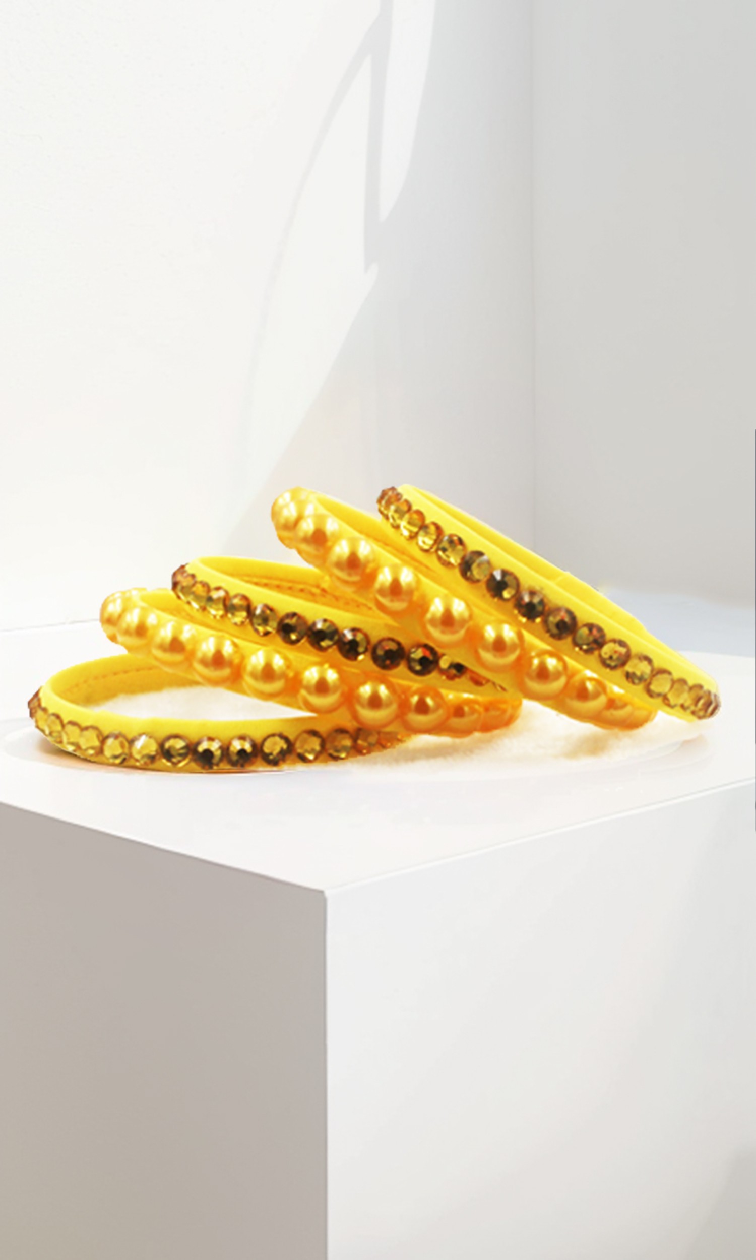 Golden Bloom Crystal & Pearl Bracelets BBS007